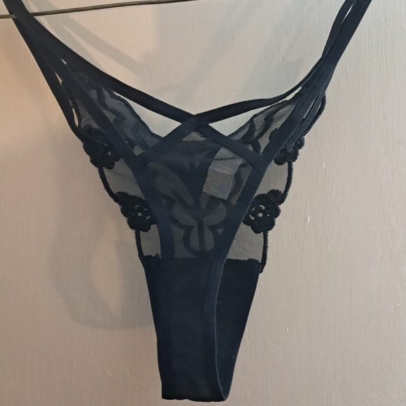 Thong panty - Picture 4 of 6